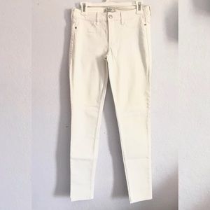 A&F 4R white high rise super skinny
